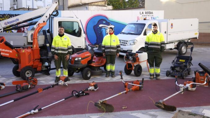 Nueva-maquinaria-para-el-mantenimiento-de-zonas-verdes