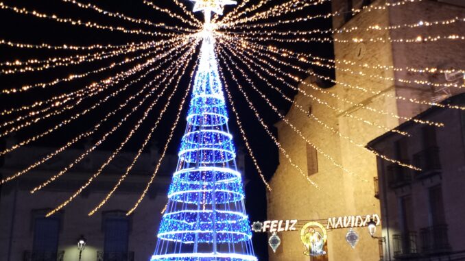 Manana-a-las-18.30h-dara-comienzo-el-ENCENDIDO-DE-LUCES-DE-NAVIDAD