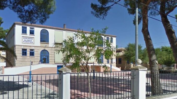 Se-realizan-tratamiento-preventivos-de-procesionaria-en-los-colegios-municipales