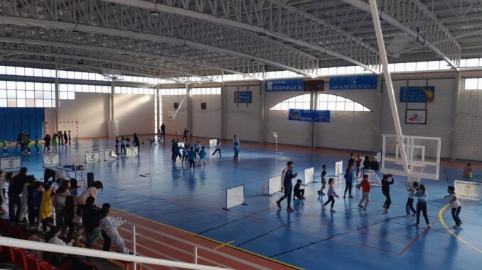 Caudete-fomenta-el-baloncesto-entre-los-escolares-de-segundo-ciclo-con-divertidas-jornadas