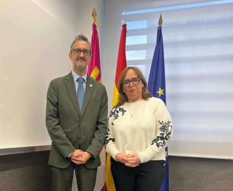 El-Gobierno-regional-lanza-una-nueva-plataforma-de-gestion-de-los-clubes-de-lectura-virtuales