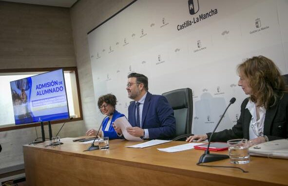 La-Junta-oferta-113.902-plazas-de-los-niveles-Infantil-Primaria-ESO-y-Bachillerato-en-un-proceso-de-admision-que-arrancara-el-proximo-20-de-febrero