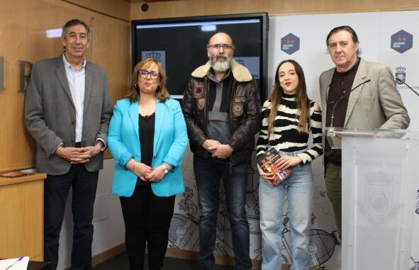 El-Gobierno-regional-colabora-en-la-produccion-de-la-obra-‘Alicia-en-el-pais-de-las-maravillas-y-reafirma-su-apoyo-a-las-companias-teatrales-de-Castilla-La-Mancha