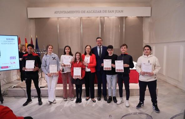 El-Gobierno-regional-trabaja-en-el-desarrollo-de-una-aplicacion-informatica-de-gestion-para-todos-los-archivos-historicos-provinciales-de-la-region