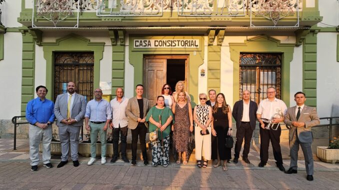 Cabanero-vive-el-arranque-de-las-Fiestas-2025-de-Fuentalbilla-respaldando-unas-tradiciones-que-son-motor-social-cultural-y-economico