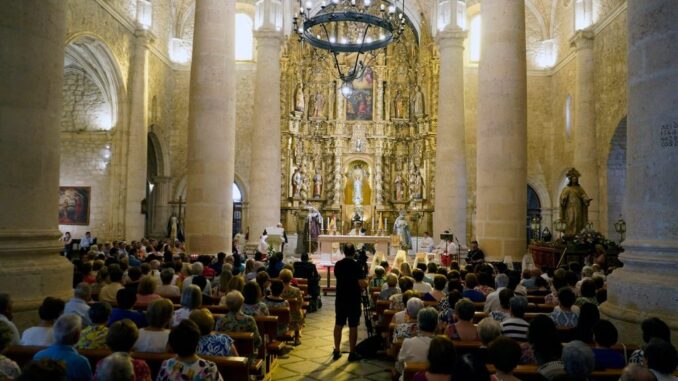 Dia-grande-en-La-Roda-con-la-celebracion-de-su-patron