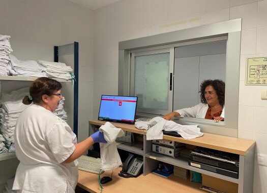 La-Gerencia-de-Villarrobledo-implanta-un-sistema-inteligente-de-trazabilidad-textil-para-optimizar-la-gestion-de-su-ropa-hospitalaria