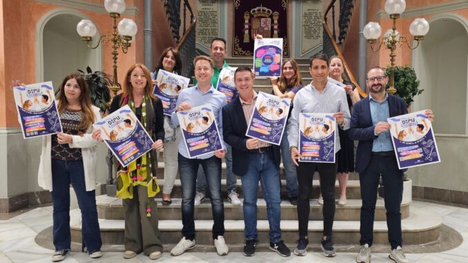 Cabanero-y-Sancha-presentan-‘Dipujoven-el-nuevo-programa-con-el-que-la-Diputacion-impulsa-un-ocio-saludable-y-creativo-para-la-juventud-de-los-pueblos