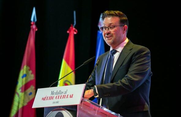 El-Gobierno-regional-felicita-a-los-reconocidos-con-las-Medallas-al-Merito-Cultural-y-resalta-el-papel-de-la-cultura-para-llevar-el-nombre-de-Castilla-La-Mancha-por-el-mundo-1