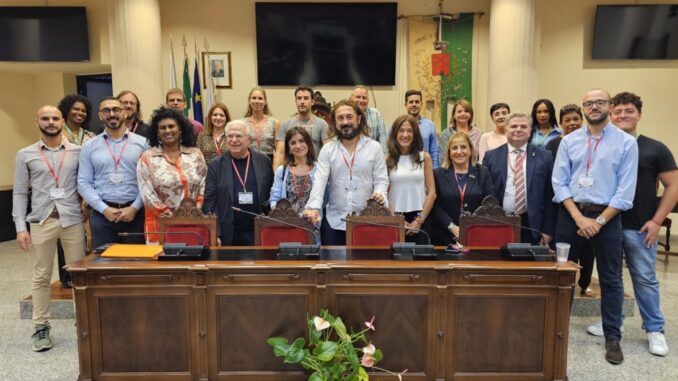 Fran-Valera-subraya-en-Cerdena-que-el-vino-es-una-carta-de-identidad-y-de-futuro-para-la-provincia-de-Albacete-durante-el-Congreso-Enologico-del-proyecto-europeo-B.A.C.C.H.U.S