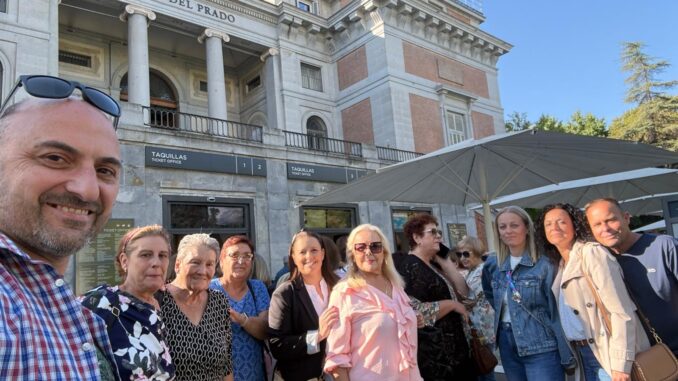 La-Diputacion-de-Albacete-culmina-su-ciclo-de-conferencias-artisticas-provinciales-con-un-viaje-al-Museo-del-Prado-para-contemplar-‘Las-Meninas