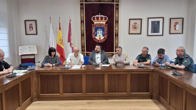 La-Roda-renueva-su-compromiso-contra-la-violencia-de-genero-con-la-firma-del-VioGen-2