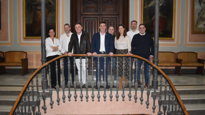 Cabanero-recibe-a-la-Junta-Directiva-de-la-Asociacion-Hosteleria-de-Albacete-Unida-y-le-traslada-el-compromiso-de-la-Diputacion-con-el-sector
