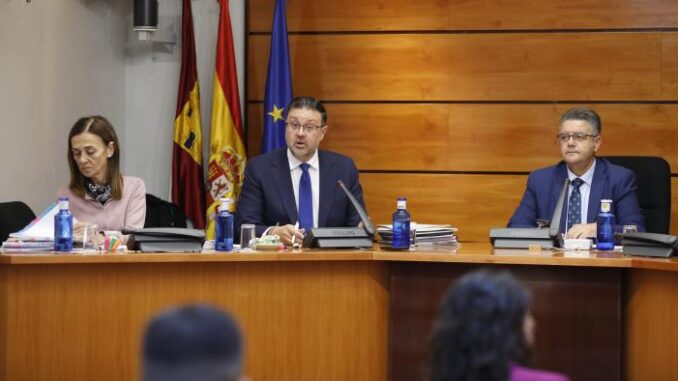 Castilla-La-Mancha-eleva-el-gasto-por-alumno-a-los-8.226-euros-y-destina-importantes-partidas-a-juventud-apoyo-a-las-familias-y-a-la-mejora-del-empleo-docente