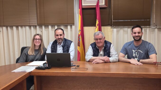 La-concejalia-de-Medio-Rural-logra-ampliar-las-horas-de-mantenimiento-de-caminos-rurales-en-Caudete