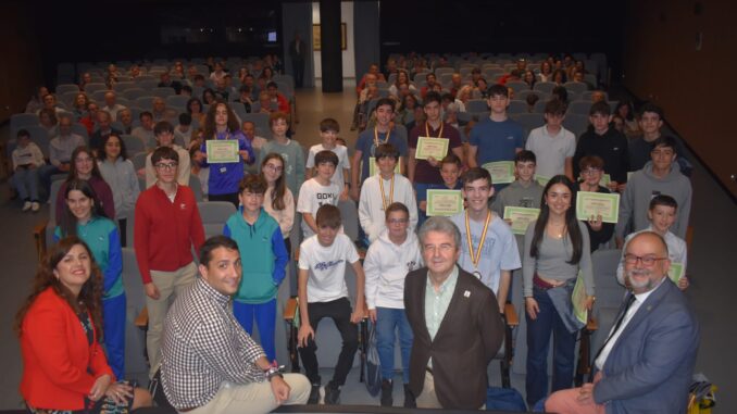 Sancha-felicita-y-agradece-la-implicacion-de-los-mas-de-4.400-estudiantes-de-la-provincia-que-han-participado-en-la-XXXVI-Olimpiada-Matematica-de-Albacete