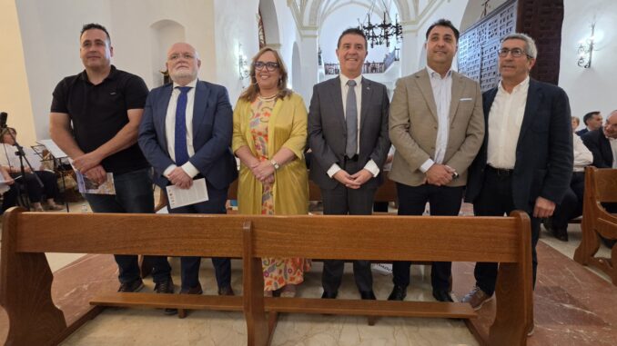 Cabanero-celebra-en-Lezuza-la-recuperacion-de-un-organo-historico-que-vuelve-a-sonar-gracias-al-esfuerzo-la-ilusion-y-el-compromiso-de-todo-un-pueblo