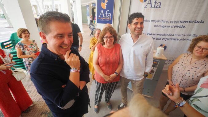 Santi-Cabanero-reivindica-a-los-colectivos-sociosanitarios-como-el-corazon-que-hace-de-la-Feria-de-Albacete-una-Feria-absolutamente-unica-y-humana