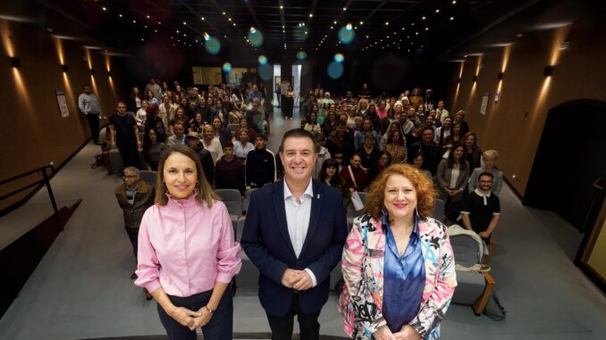 Cabanero-reivindica-Dipualba-Protege-II-como-una-herramienta-para-que-las-personas-vulnerables-del-medio-rural-puedan-construir-su-futuro-sin-tener-que-abandonar-sus-pueblos