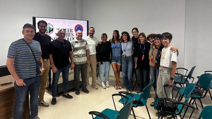 El-Centro-Excursionista-de-Caudete-forma-a-ocho-mujeres-en-espeleologia